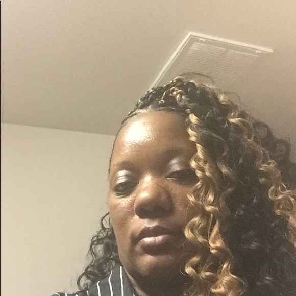 Meet your Posher, Doris - Picture 1 of 1